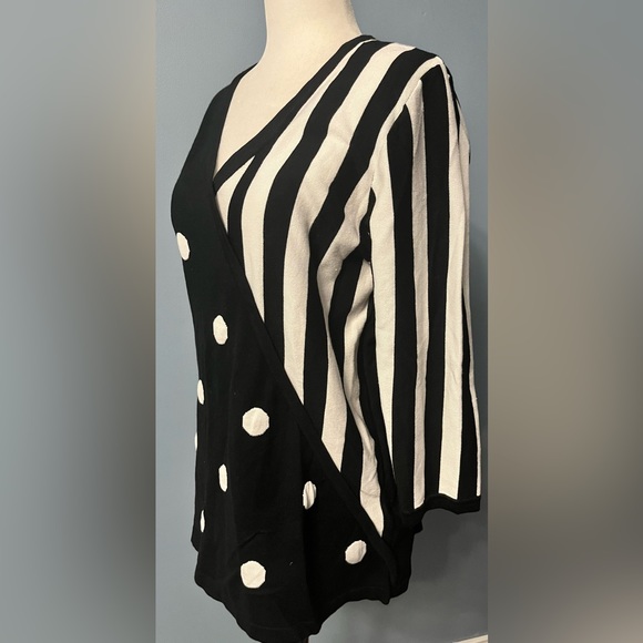 Nygard Black/Cream Top in Pokadots and Stripes!! So Much Fun To Wear!! - Picture 1 of 10